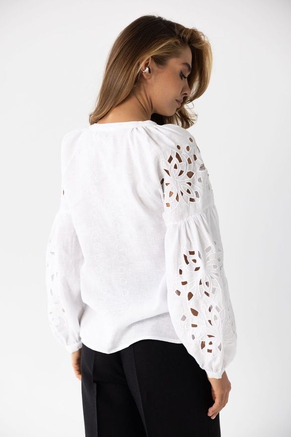 White shirt with embroidered cuts, xs-s