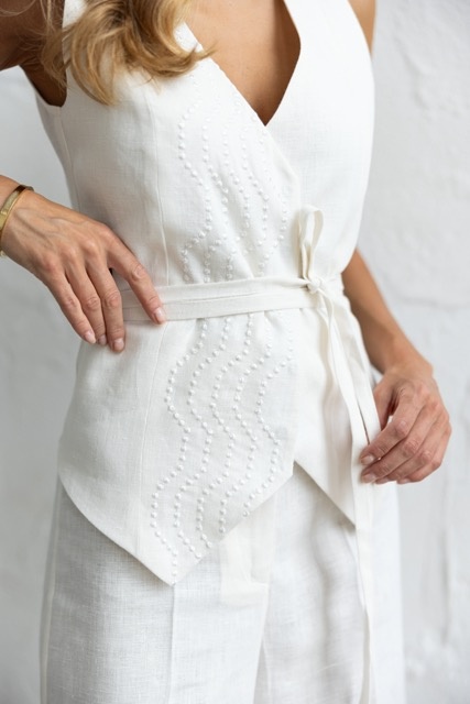 Linen vest with embroidery, white xs