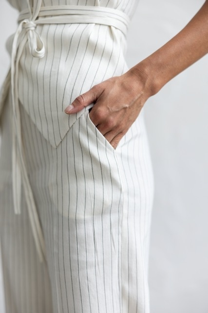 Linen trousers, white with stripes xs