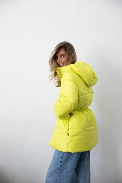 Medium length lemon-yellow down jacket