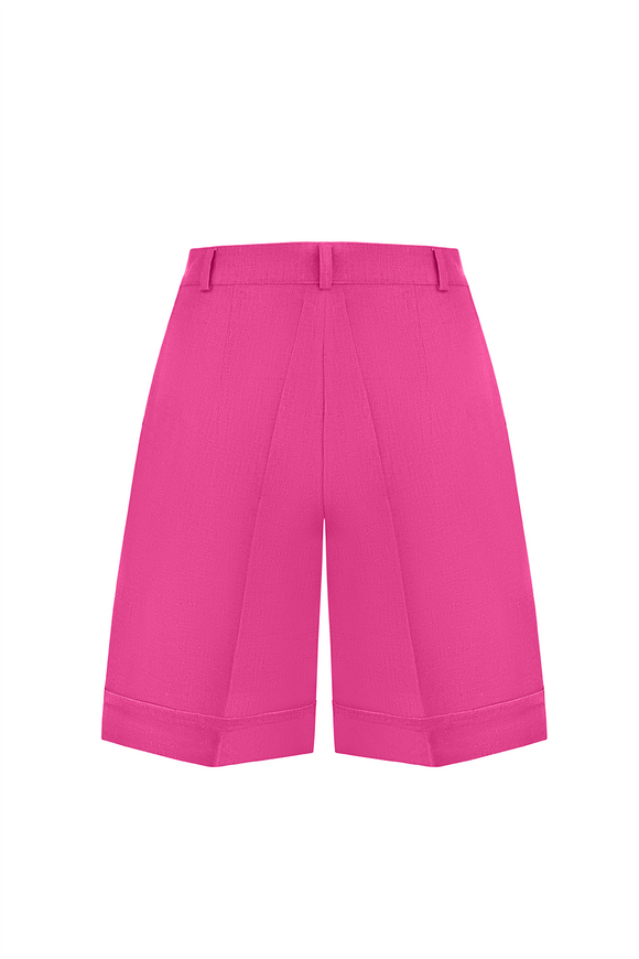 Linen shorts, fuchsia color